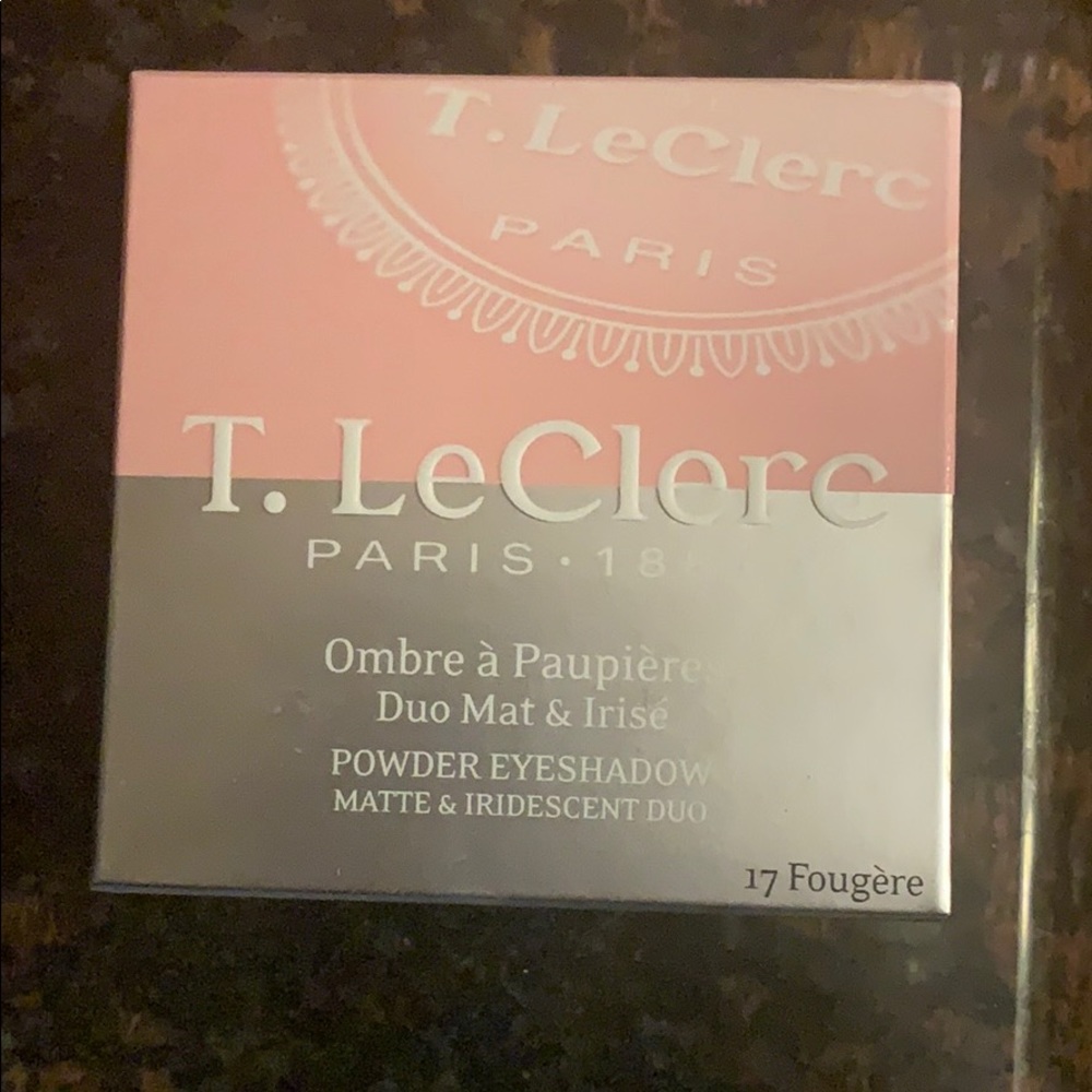 🚪T LeClerc powder eye shadow matte & iridescent duo